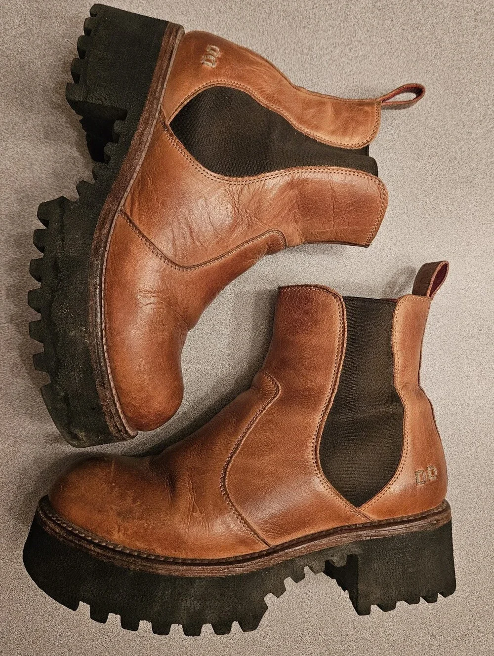 Bed Stu Tan Leather Chukka Boots with Black Lug Soles
